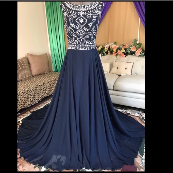 Navy color Prom dress size 8 - Picture 2 of 6